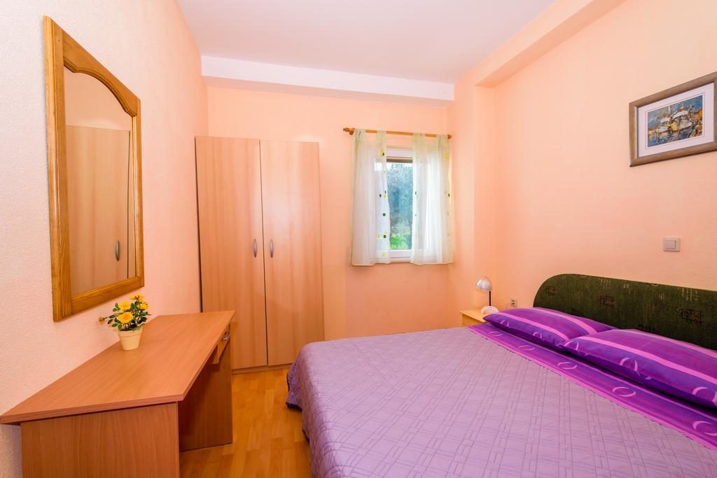 Apartments Galeb Blace Exterior foto