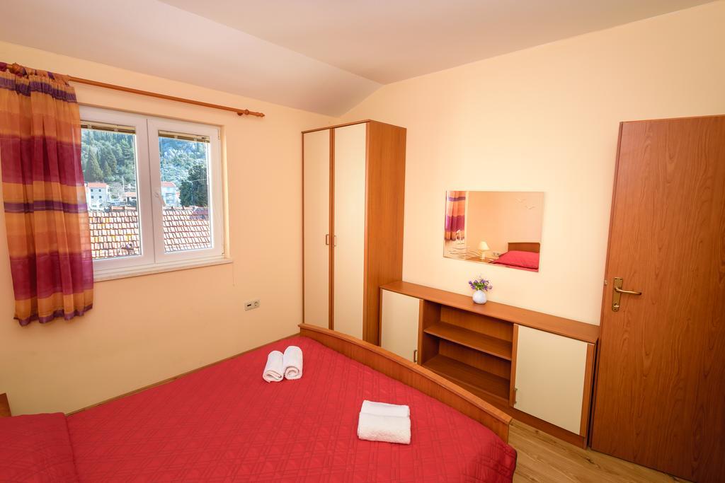 Apartments Galeb Blace Exterior foto