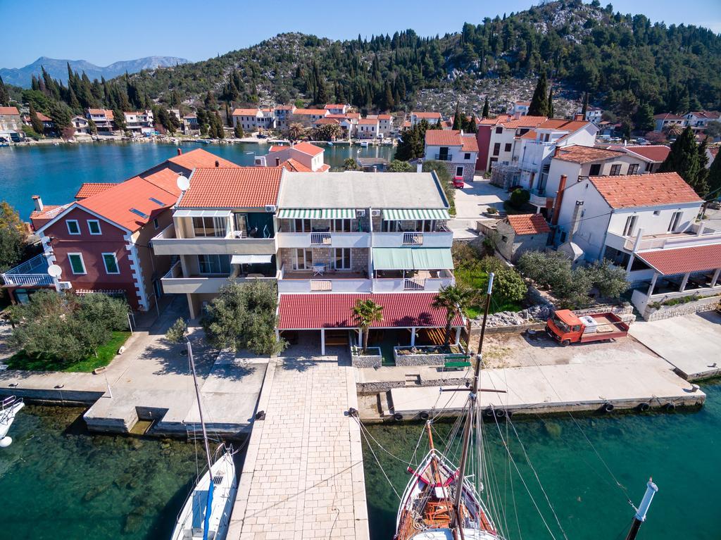 Apartments Galeb Blace Exterior foto